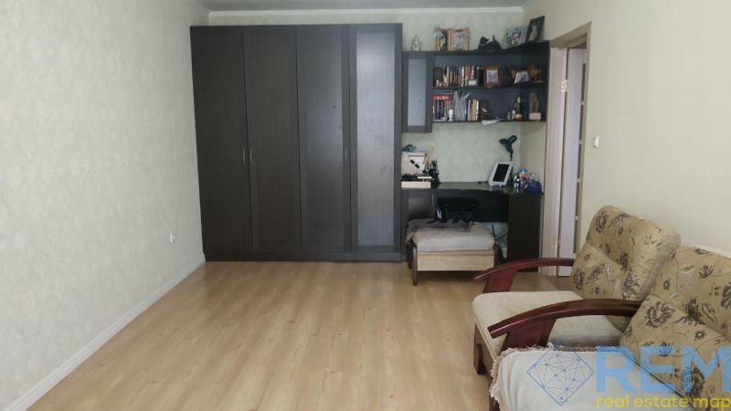 продажа двухкомнатной квартиры номер A-174390 в Приморском районе, фото номер 4